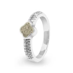 Clover Memorial Ashes Ring -Inscripture ew r 350 sswg transparent Ashes Ring Ashes Jewellery 1000x1000 1